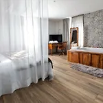 Hotel Rural Vivaldi Nature & San Miguel de Las Duenas